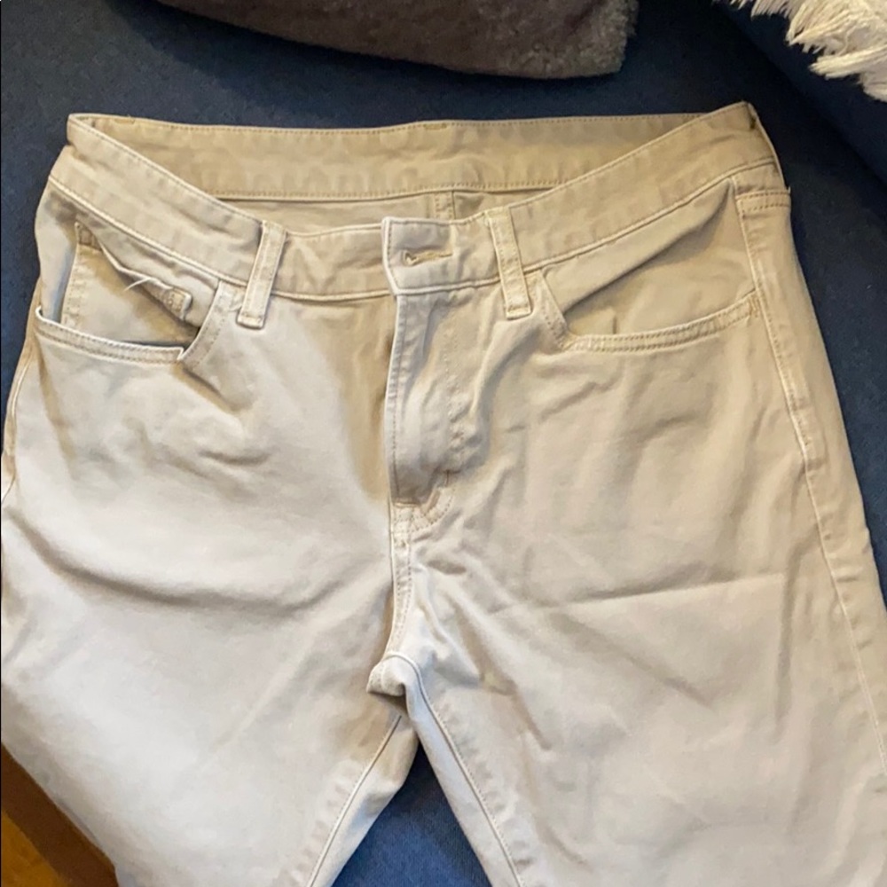Uniqlo - 30 x 32 khaki denim’s - slim